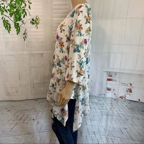 Chico’s Asymmetrical Floral Top - Picture 2 of 6